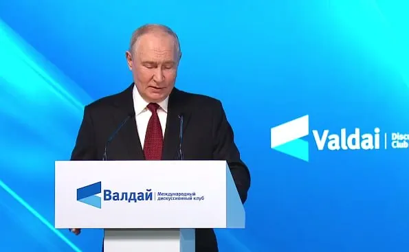 Путин подчеркнул необходимость диалога и мирных решений, осудил агрессию на Украине и призвал совместно искать пути сотрудничества.