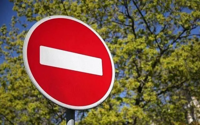 В Сочи на весь день перекроют дорогу Дагомыс — Солохаул из-за гонок; общественный транспорт 17 октября не будет ходить в село.