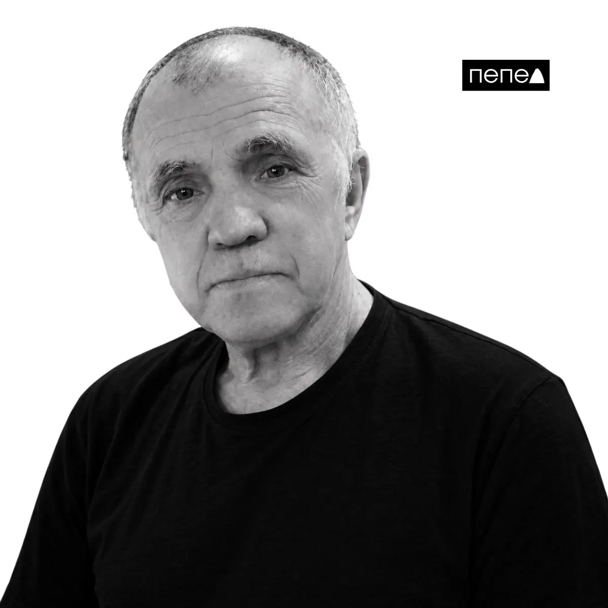 По данным местных жителей, 72-летний Михаил Наседкин погиб в Грайвороне во время атаки дрона; обстоятельства выясняются.