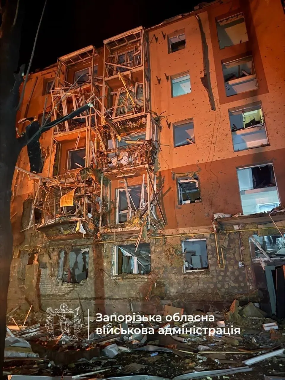 За ночь над регионами России фиксировались удары беспилотников, боевые столкновения на Украине, судебные решения и санкции — обзор главных событий.